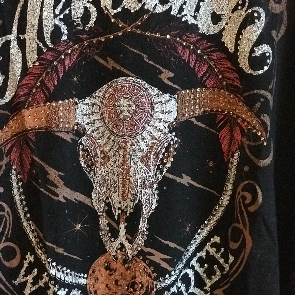 Affliction top- size MED. Like new.